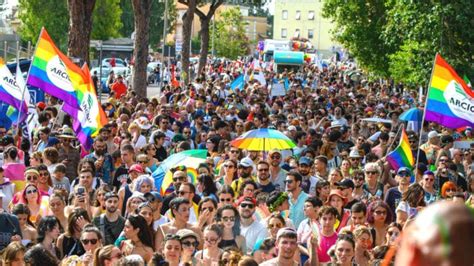 Locali gay a Salerno: Guida 2024